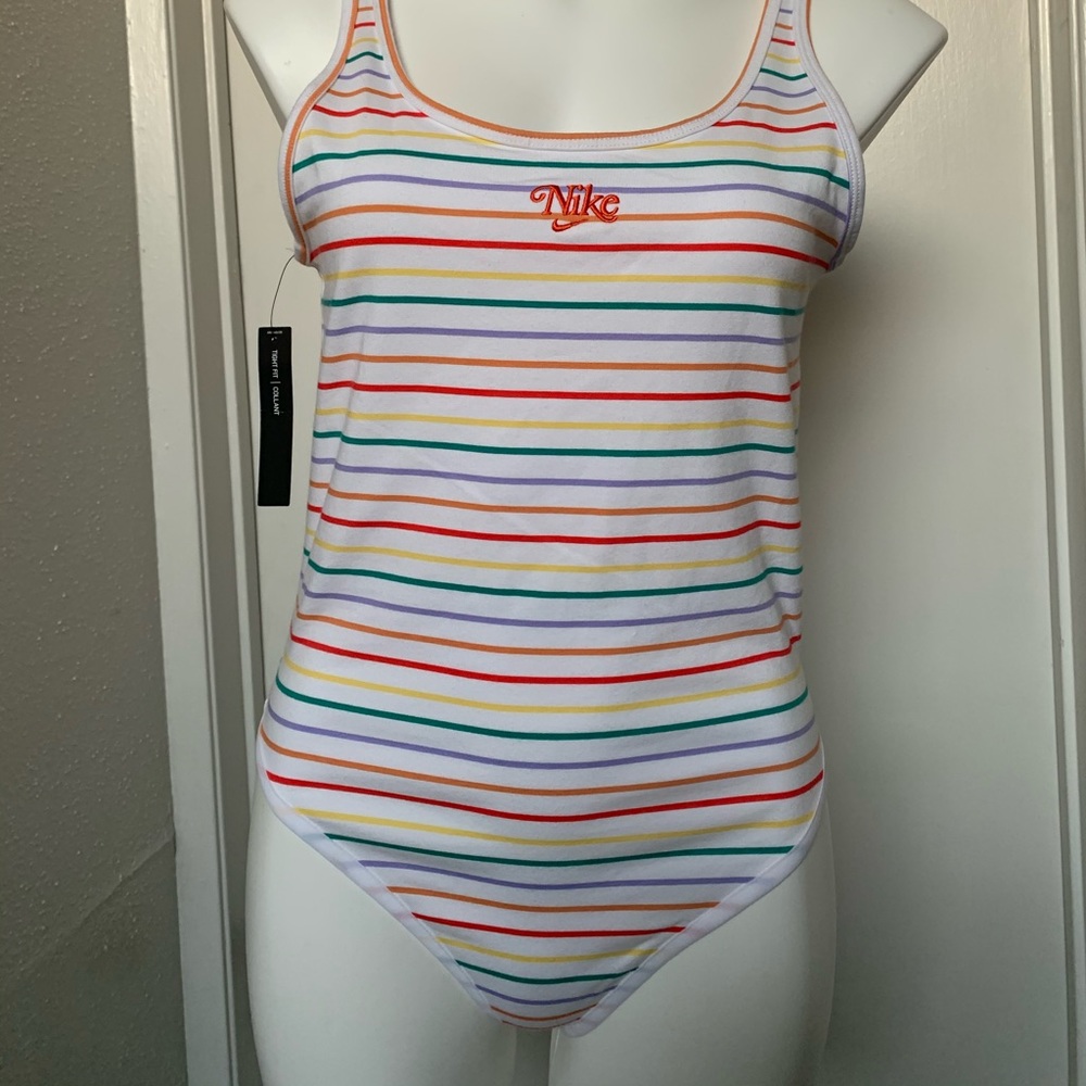LMT: Nike Retro Femme All-Over Thin Stripe Bodysuit - Picture 2 of 14